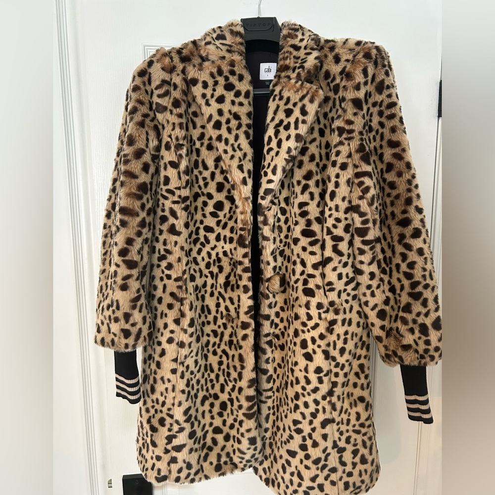 CAbi Leopard Print Coat in Tan and Black - Picture 5 of 6